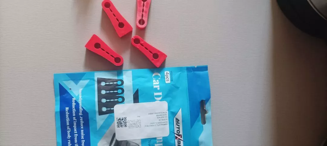 Foto de cliente 6 do amortecedor de trava de porta