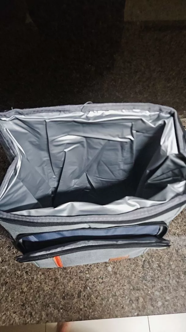 Foto de Patrícia S. com a mochila térmica cooler 23L